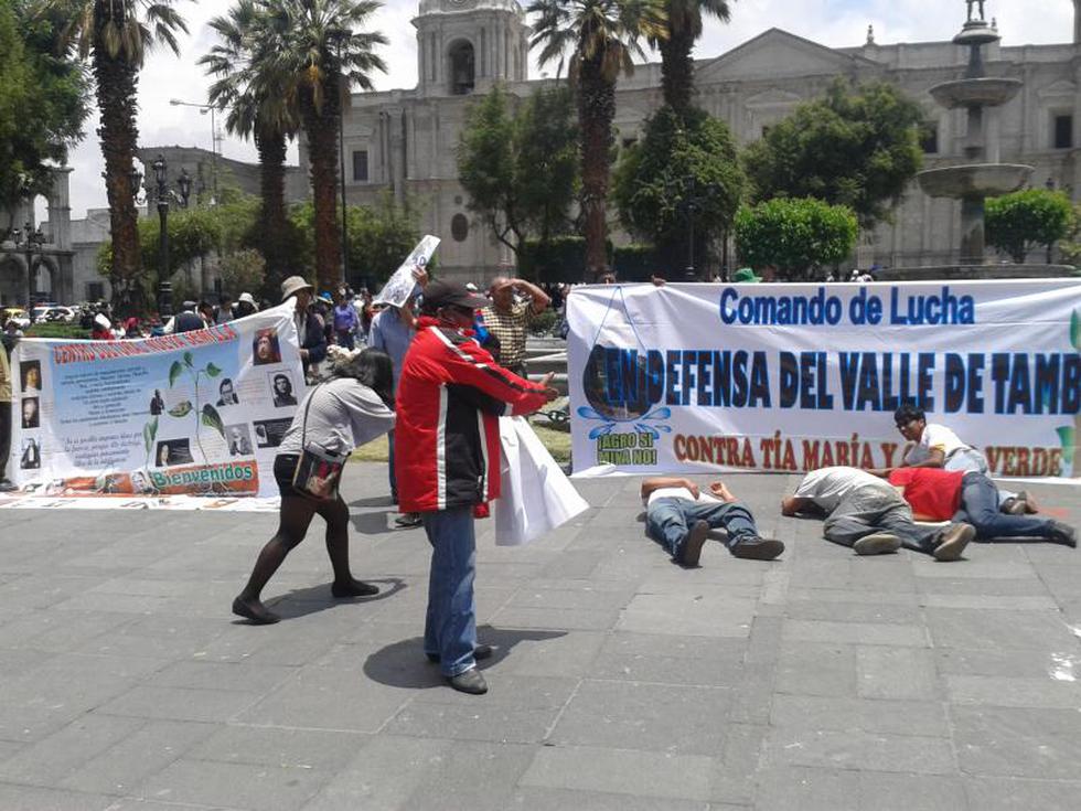 Realizan plantón por ley 30151