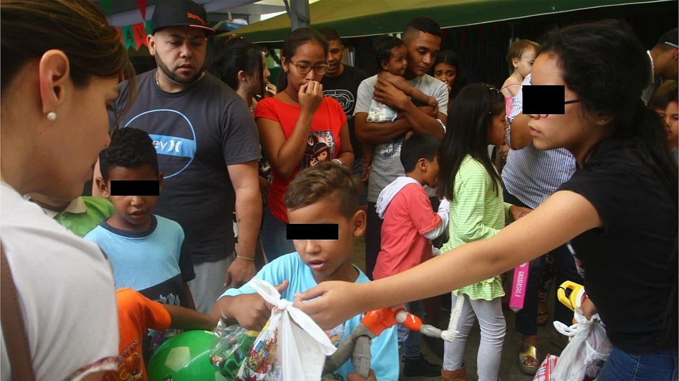 ​SJL: Más de 40 niños celebran Navidad en albergue venezolano (VIDEOS Y FOTOS)
