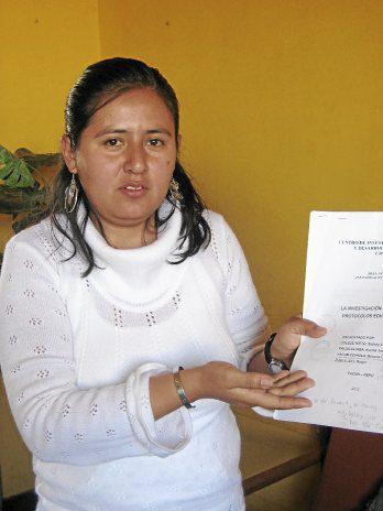 Docentes exigen destitución de director de UGEL Tarata