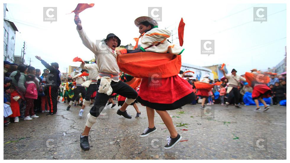 Huancayo celebró a lo grande  el inicio de los carnavales (FOTOS Y VIDEO)