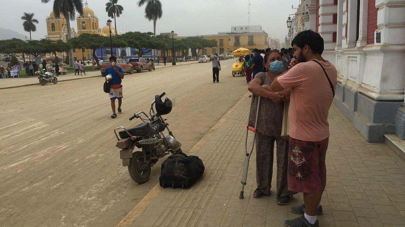Centro de Trujillo es invadido por polvo (VIDEO) 