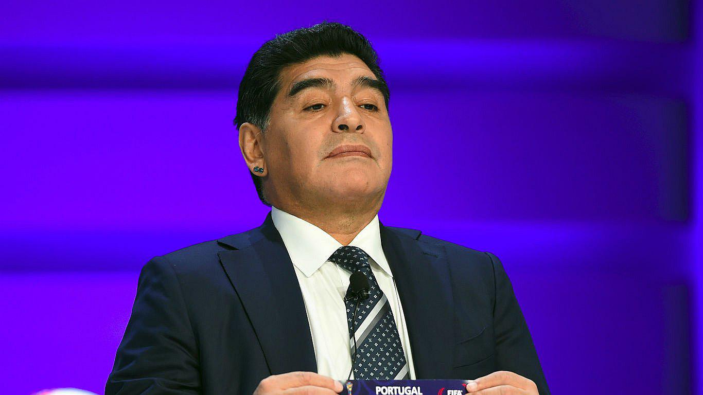 Diego Maradona: "Lionel Messi no es mucho mejor que Cristiano Ronaldo"