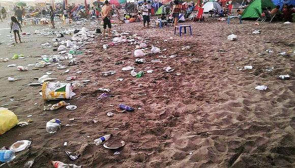 Playa Pozo de Lisas quedó llena de basura por Año Nuevo