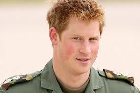 Príncipe Harry defendió a soldado de un ataque homofóbico