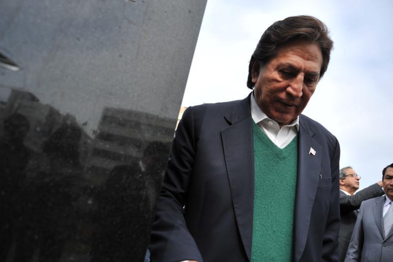 Encuesta: Gobiernos de Paniagua y Toledo fueron "blandos" con el terrorismo