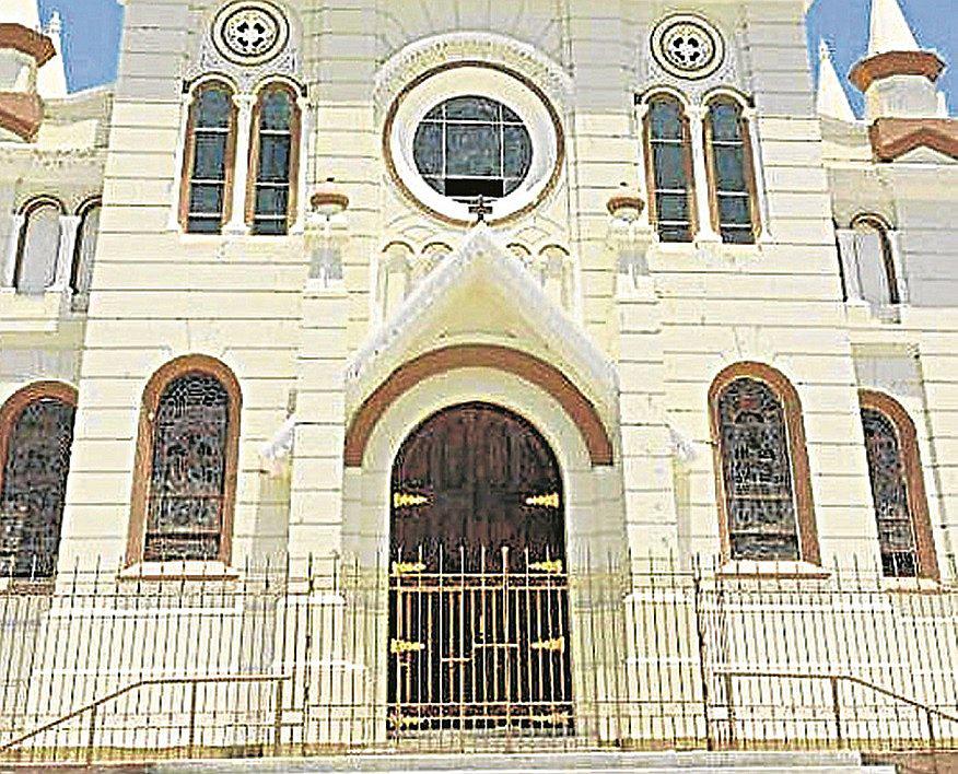 La Iglesia Matriz de Sullana estaba cerrada por Semana Santa
