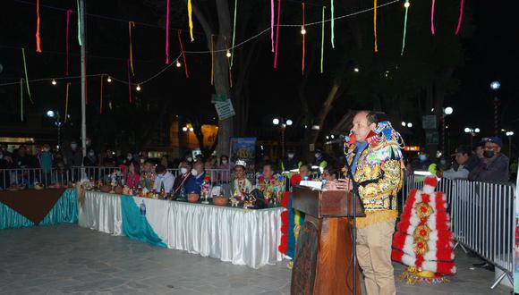 Alcalde presenta las actividades/foto:Correo