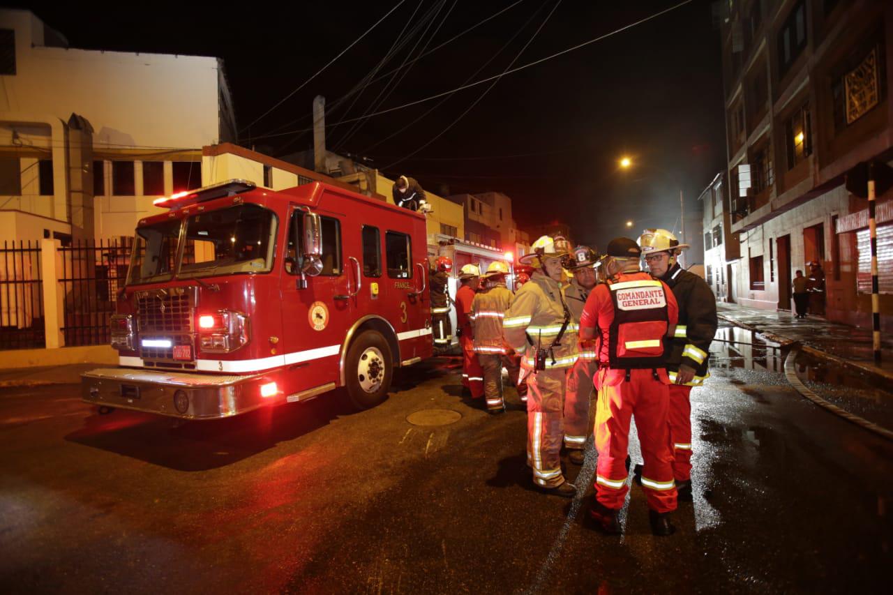 Hombre murió por incendio en edificio del jirón Chancay en Cercado de Lima. Fotos: César Grados