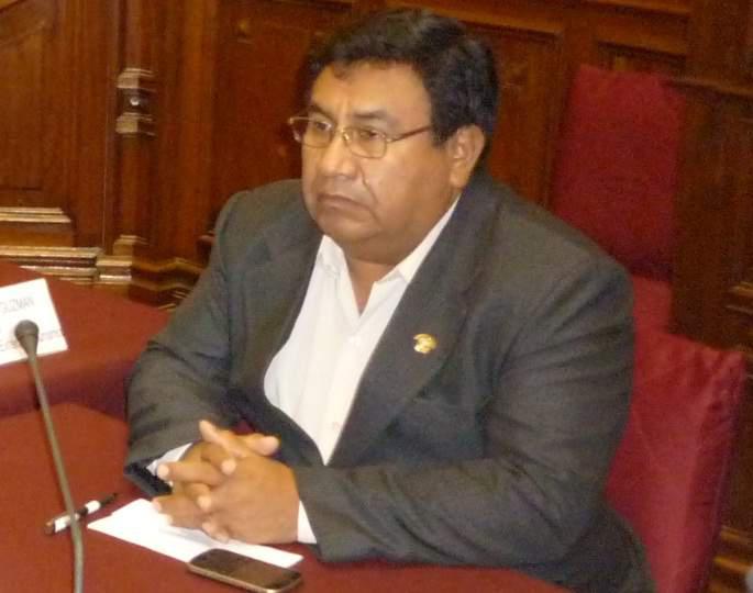 Caso Yovera: Mañana debatirán desafuero en consejo directivo 