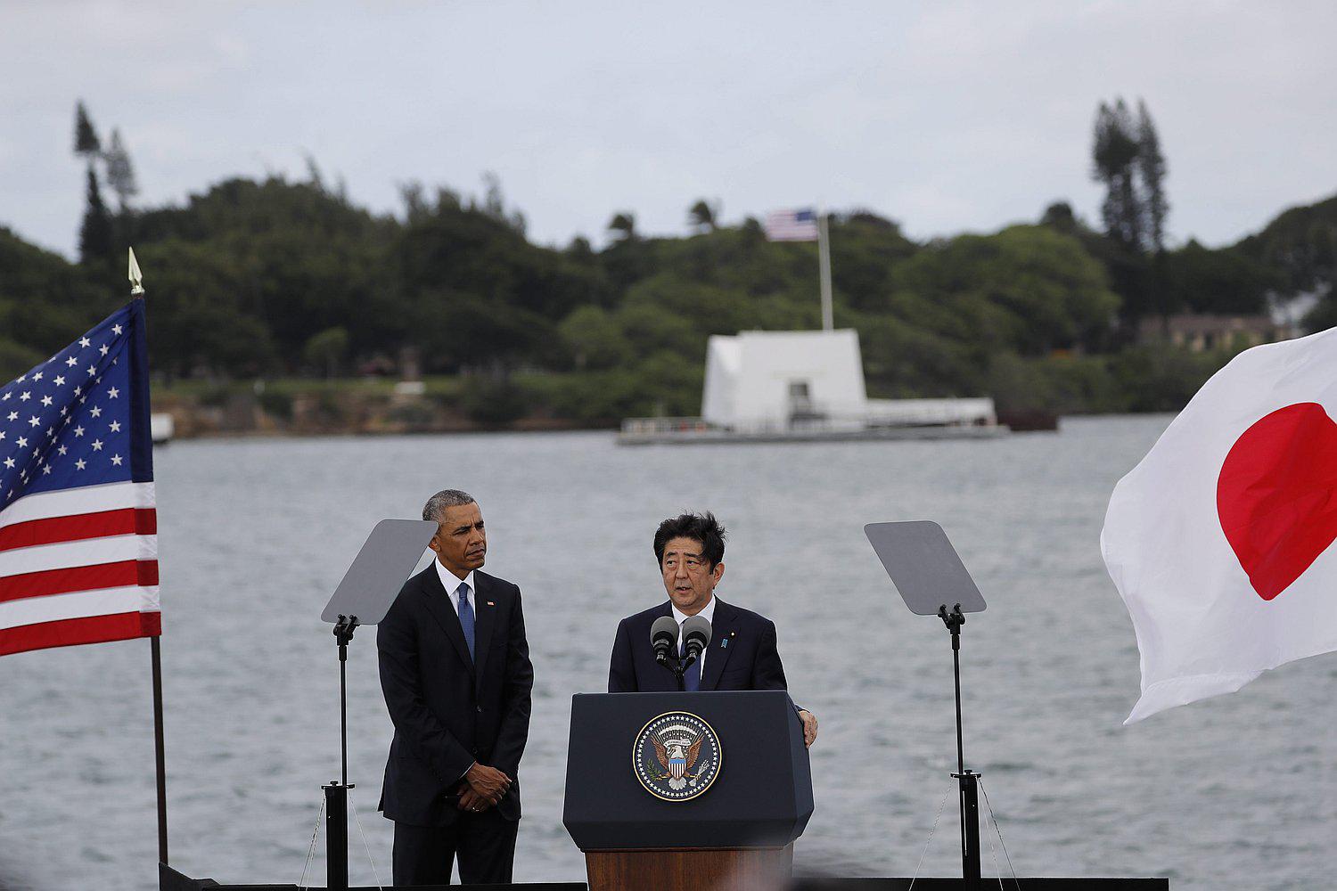 Primer ministro japonés, Shinzo Abe, realiza visita histórica a Pearl Harbor