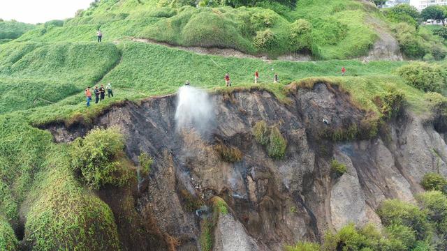 Miraflores: reportan incendio forestal en la Bajada de Armendáriz. Foto: Daniel Apuy/GEC