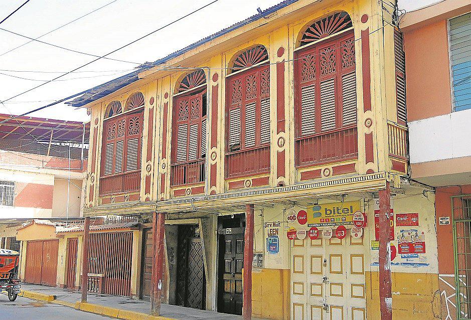 Casonas en Tumbes se deterioran día a día y representan un inminente riesgo 