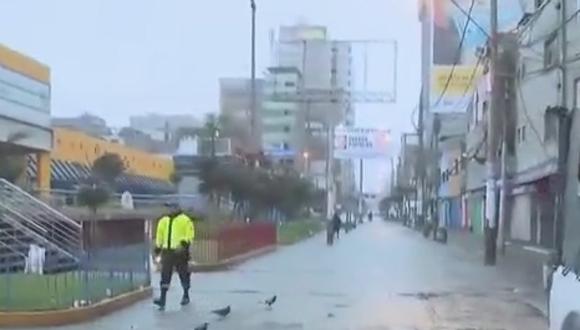 Gamarra: Policías y serenos restringen accesos a emporio para evitar entrada de ambulantes (VIDEO)