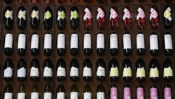 Mesera sirve por equivocación una botella de vino valorada en más de 5000 dólares