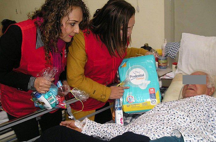 ​Pacientes de hospital abandonados por sus familiares reciben donativos