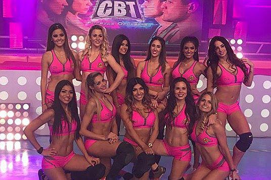 Integrante de Combate alborota Instagram al quitarse esta prenda íntima (FOTO)