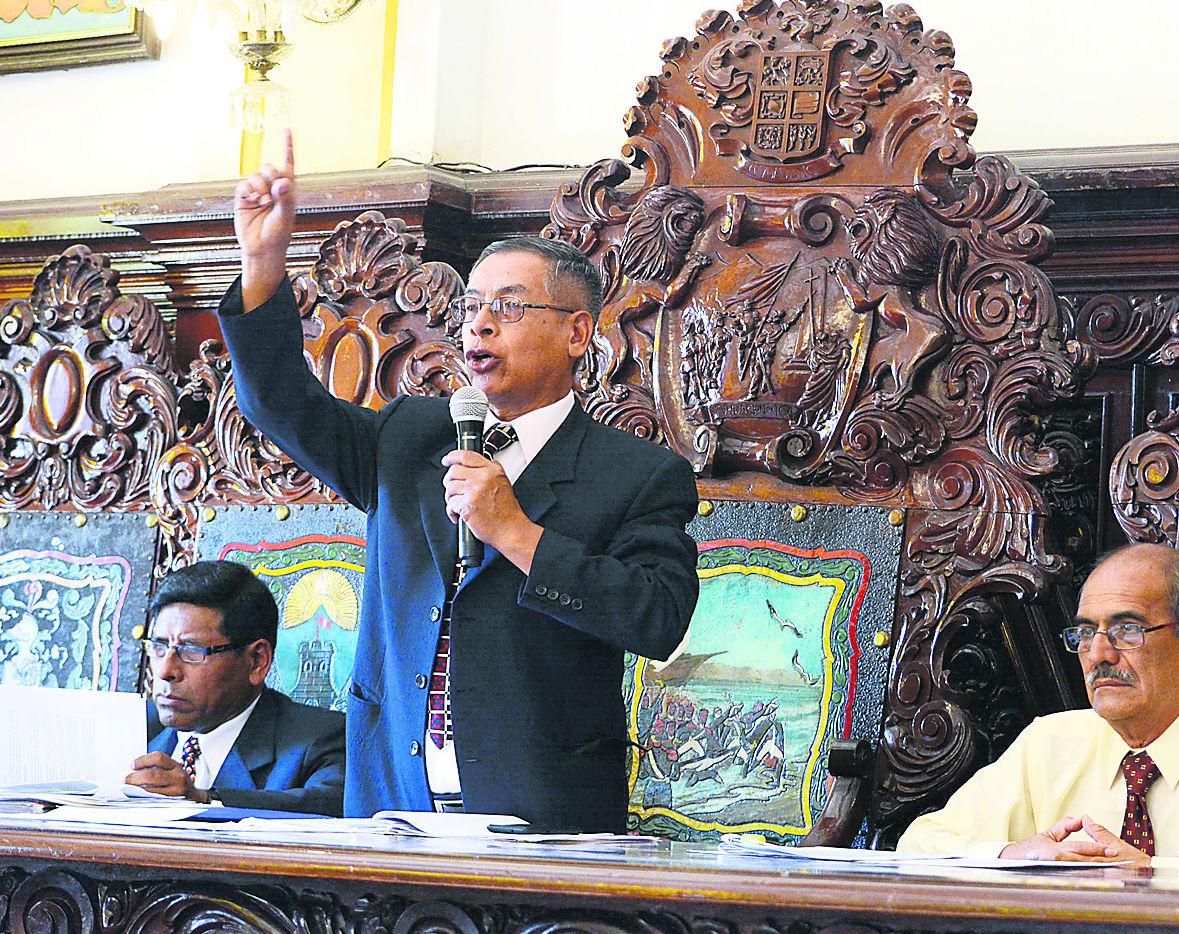 Sunedu desconoce firma de Encinas como Rector