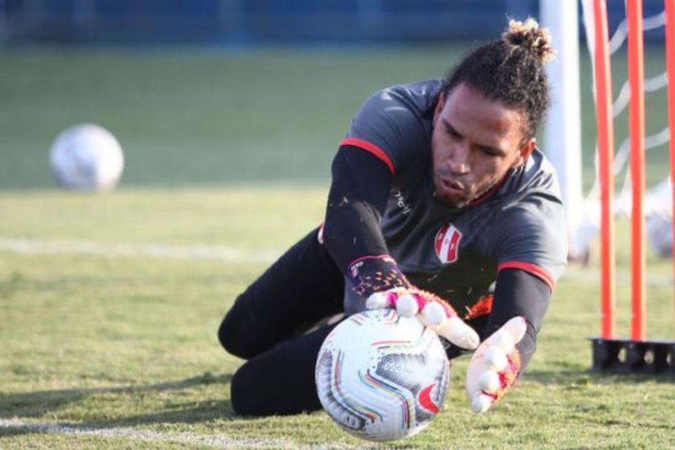 La selección peruana entrenó por primera vez en Brasil y ya piensa en el partido contra Venezuela por el cierre de fase de grupos de la Copa América. (Foto: FPF)