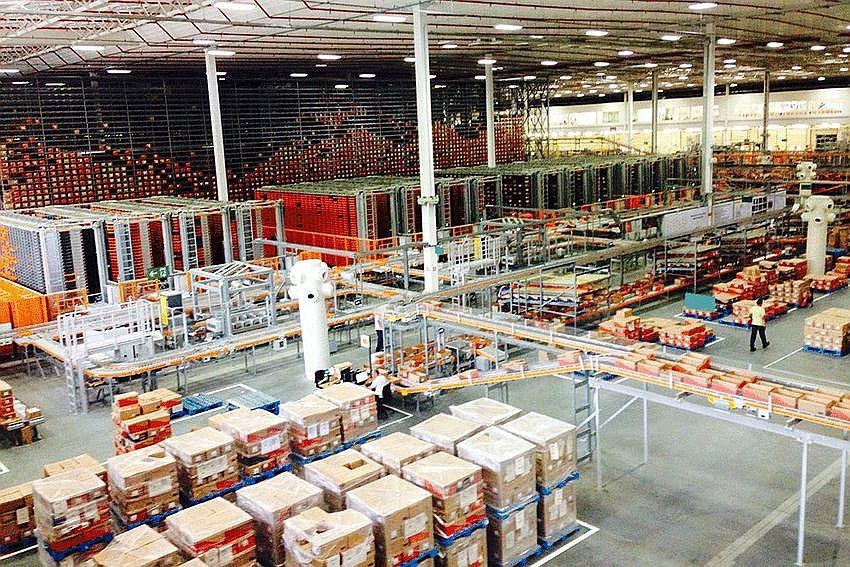 Natura compra Avon y forman el cuarto grupo de belleza más grande del mundo