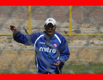 Jorge Machuca toma
 el buzo del León