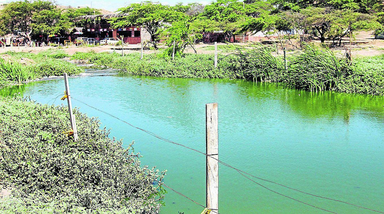 Lobitos: un distrito constantemente amenazado por la contaminación