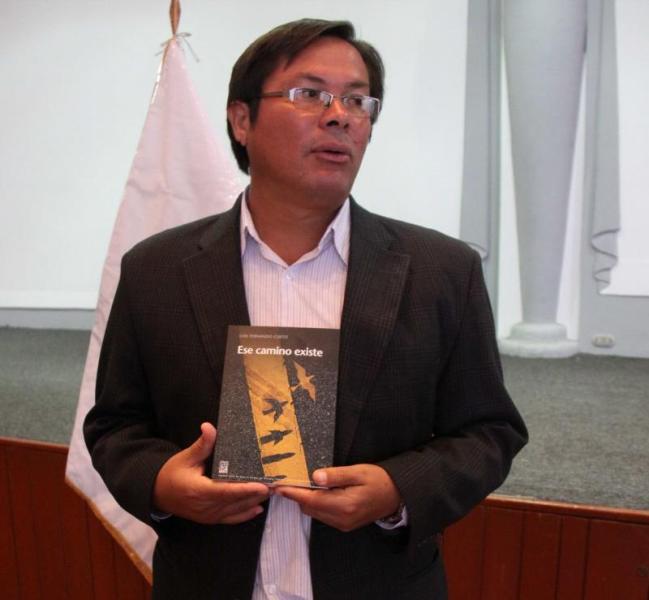 Fernando Cueto presenta novela "Ese camino existe"