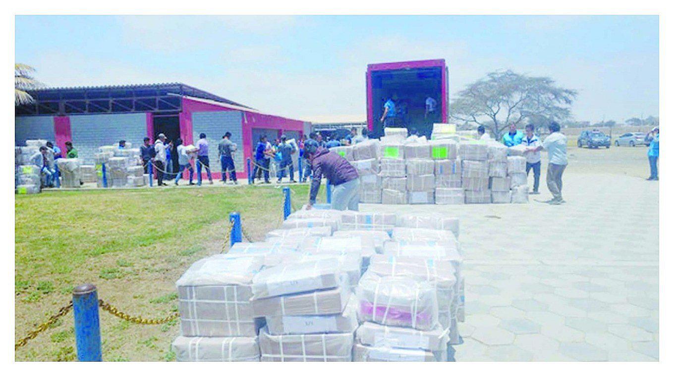 Lambayeque: Llega material del Censo al estadio Elías Aguirre