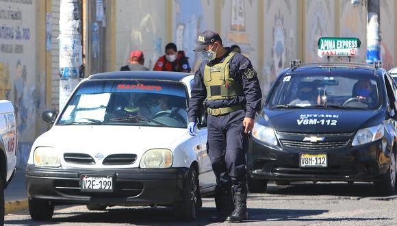 ​Policías no solicitarán pase laboral a los taxistas en Arequipa