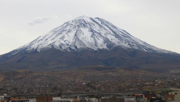 Arequipa: Actividad del volcán Misti mantiene bajo nivel