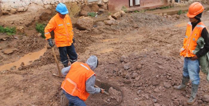 90 obreros sin pago desde diciembre del 2015