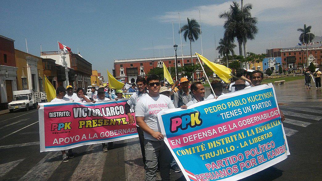 Trujillo: Miembros de Peruanos Por el Kambio de La Libertad realizan marcha (VIDEO)