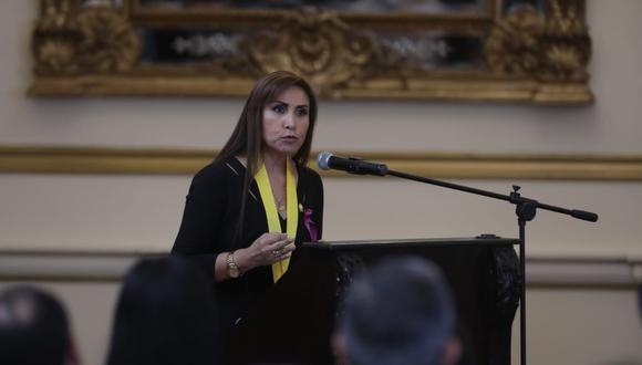 La fiscal de la Nación recibió este miércoles la medalla de Lima, otorgado por el alcalde Rafael López Aliaga, con motivo del Día Internacional de la Mujer.