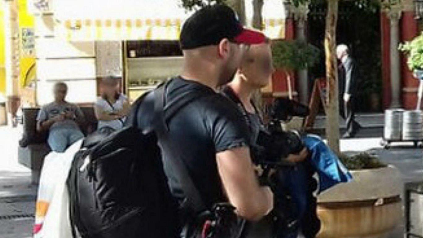 Escándalo por rodaje de película para adultos en pleno centro de esta ciudad (FOTOS)