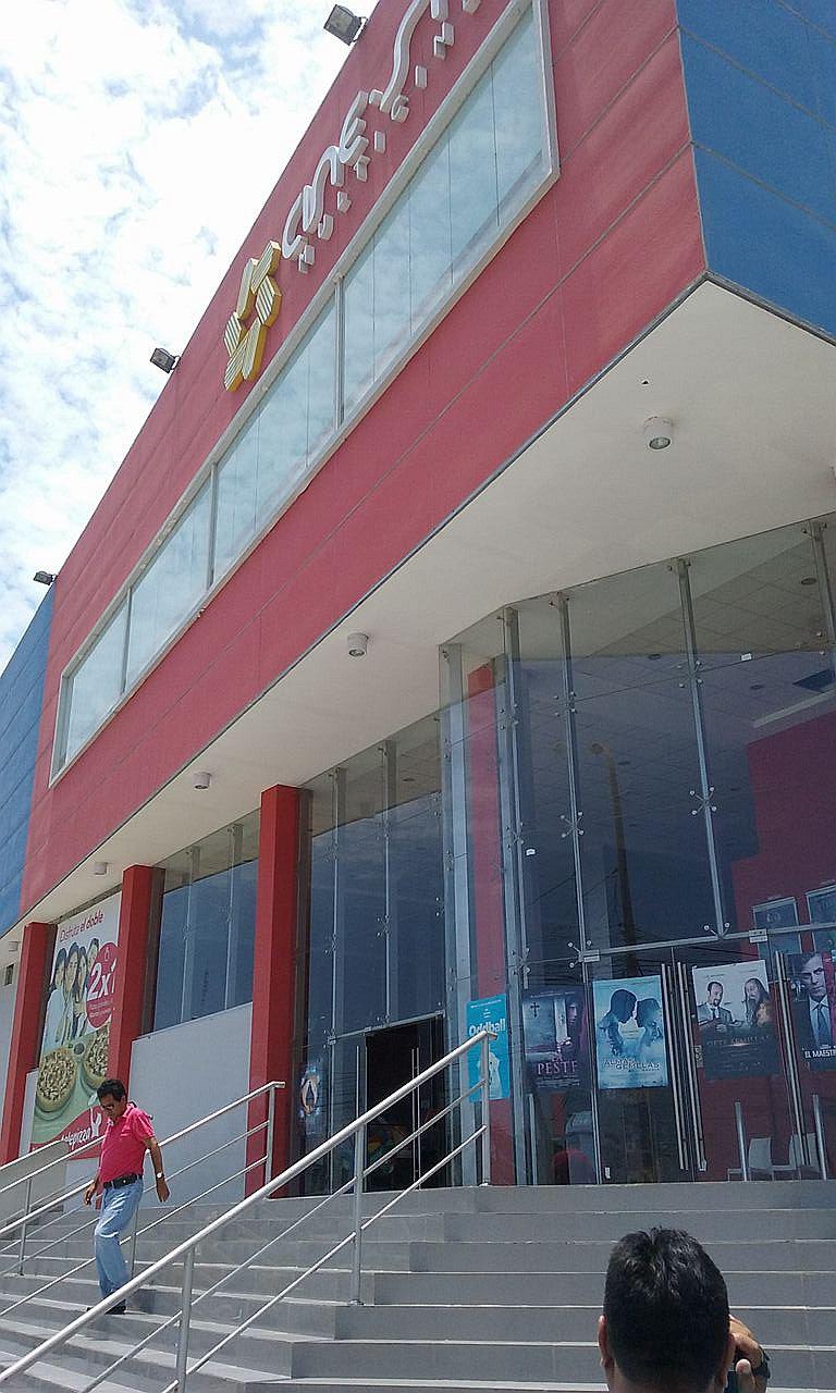 Tumbes: Dos hampones se alzan con las ganancias del día de cine star Tumbes