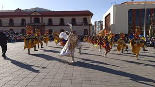 Puno: alumnos de la UNA se lucieron en entrada