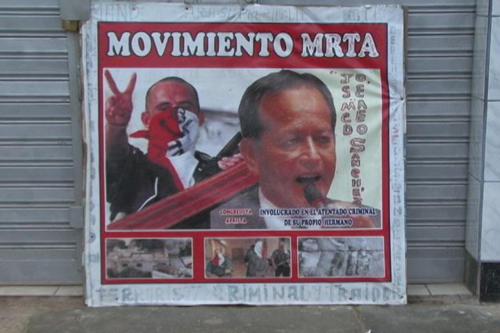 Dejan propaganda senderista en local de excongresista 