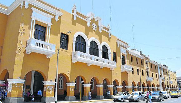 Municipalidad de Ica adeuda sueldos desde el 2015
