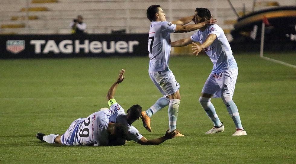 Las mejores imágenes del triunfo del Real Garcilaso frente al Santos de Brasil (FOTOS)