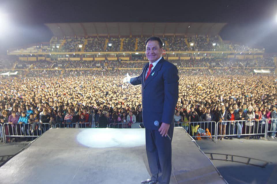 ‘El Emperador’ de  la radio, Koko Giles