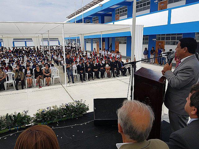 Inauguran colegio que costó S/24 millones mejorarlo y modernizarlo 