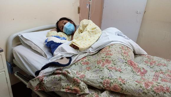 Alumbró a su bebé en el hospital El Carmen de Huancayo.