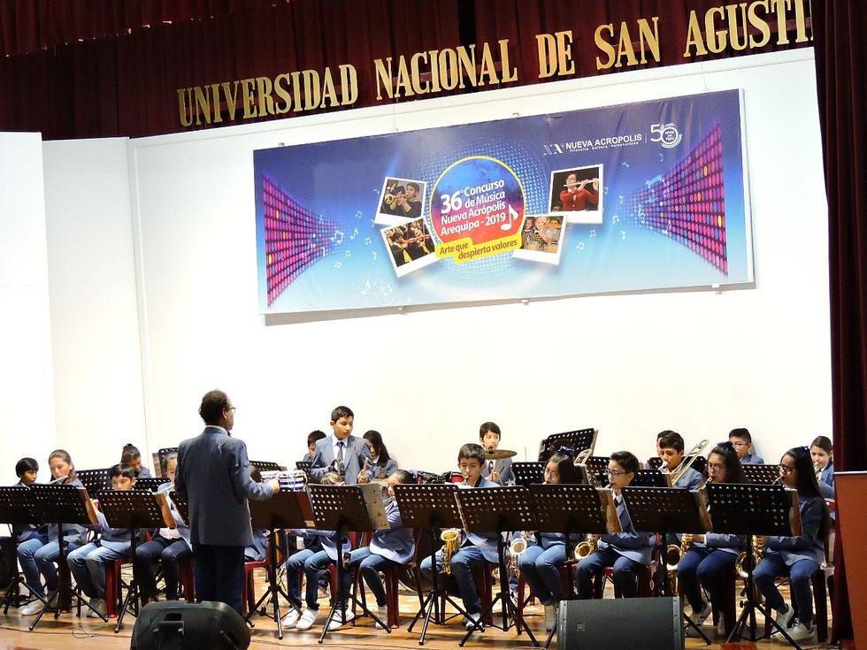 Acaba el mayor concurso de música escolar en Arequipa (FOTOS).