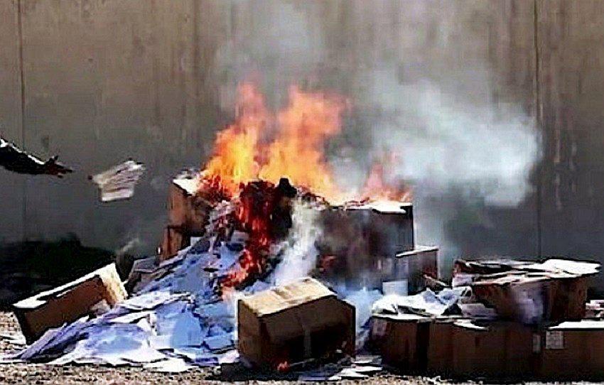 Irak: más de un millón de libros han sido quemados por los yihadistas