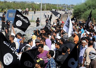 Tres muertos en asalto a embajada de EEUU en Túnez