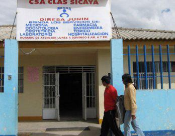 Centro de salud de
 Sicaya, sin médico