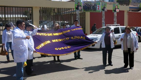 Médicos legistas acataron segundo día de huelga