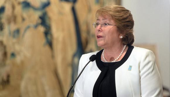 Alianza del Pacífico: Bachelet llega con retraso por desperfecto en avión