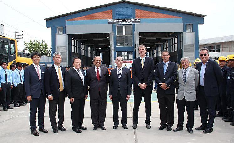 Directivos de Senati y Komatsu-Mitsui se reúnen en Arequipa