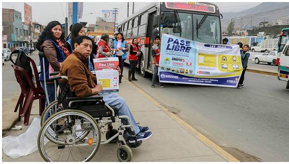 Personas con discapacidad exigen pase libre en transporte urbano
