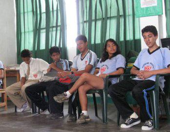 Alumnos motivados por  ingreso a Colegio Mayor